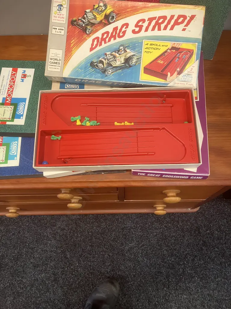 Vintage Drag Strip Game 1965 Milton Bradley Made In NZ, Holdson's Tour of New Zealand 1950s Game Board Only, Etc Image 1++