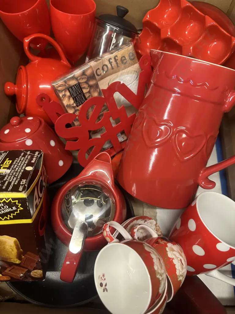 Box Lot Of Tea Ware Including Maxwell Willams, Chasseur Etc Image 1++