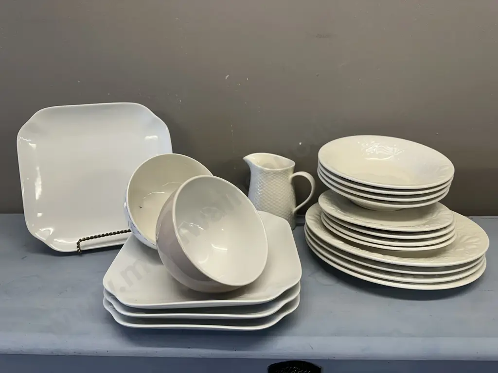 Citta Square Dinner Plates x4, Stoneage Crockery Etc Image 1++