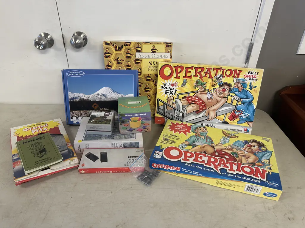 Vintage Games & Puzzles Etc  Image 1++