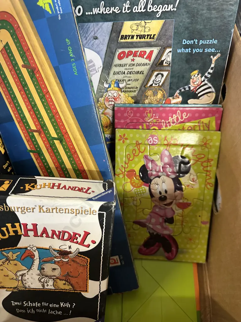 Vintage Puzzles & Games Etc Including Cribbage, Wasgij Puzzles Etc Image 1++