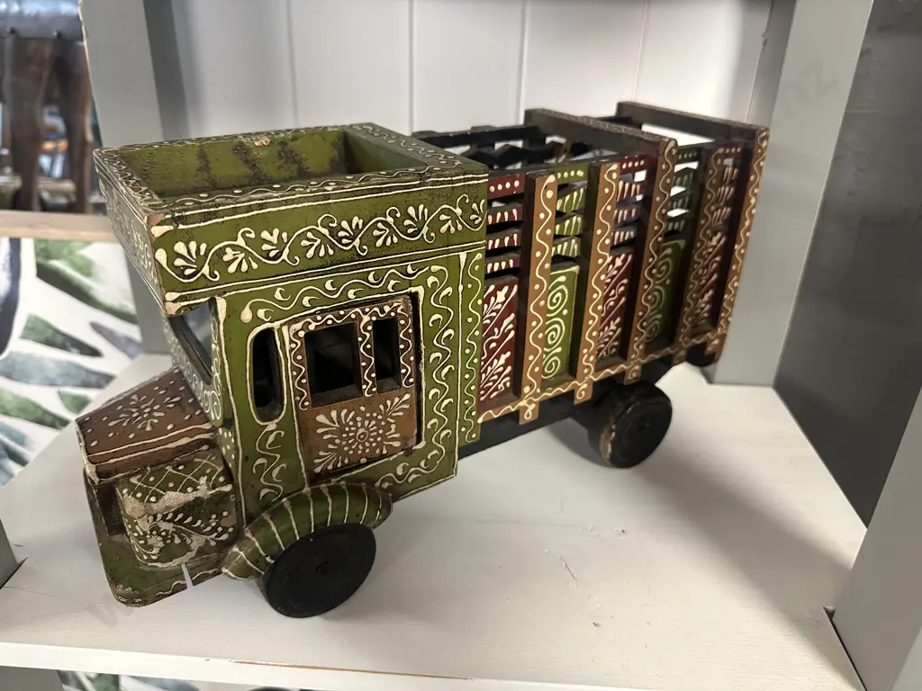 Paisley House Original Wooden Painted Toy Truck. H22 W38 D13cm Image 1++