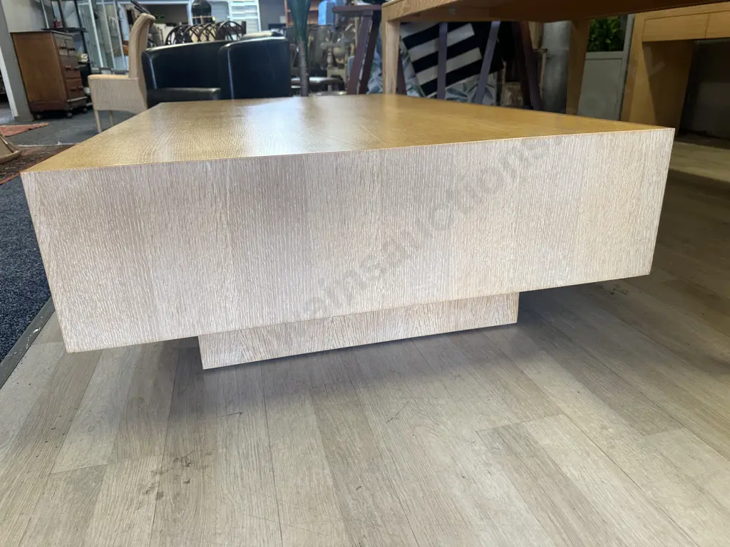 Apartmento Minimalist Coffee Table H39,L150,D90cm. Image 1++