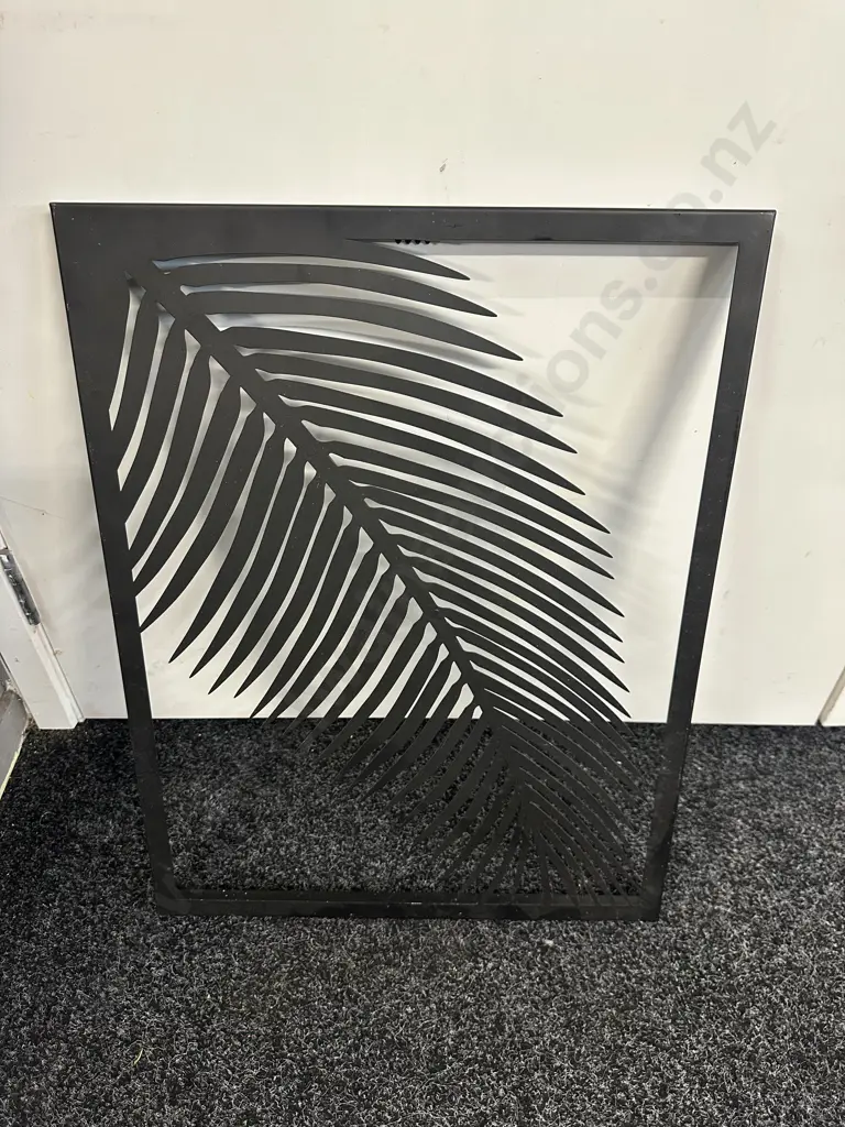 Metal Leaf Wall Art 60x46cm. Image 1++