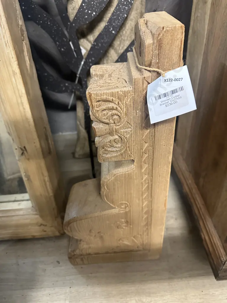 Wooden Corbel Bracket. 12 x 27 x 58cm Image 1++