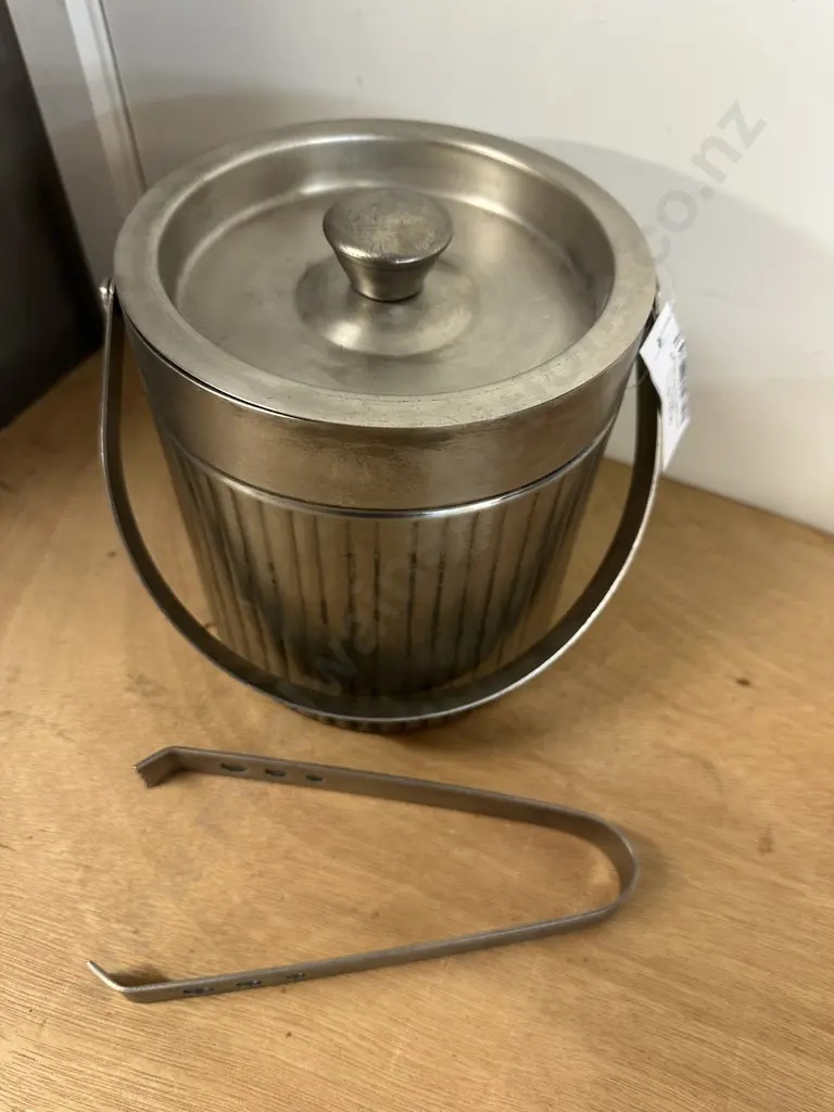 Metal Ice Bucket With Tongs Image 1++