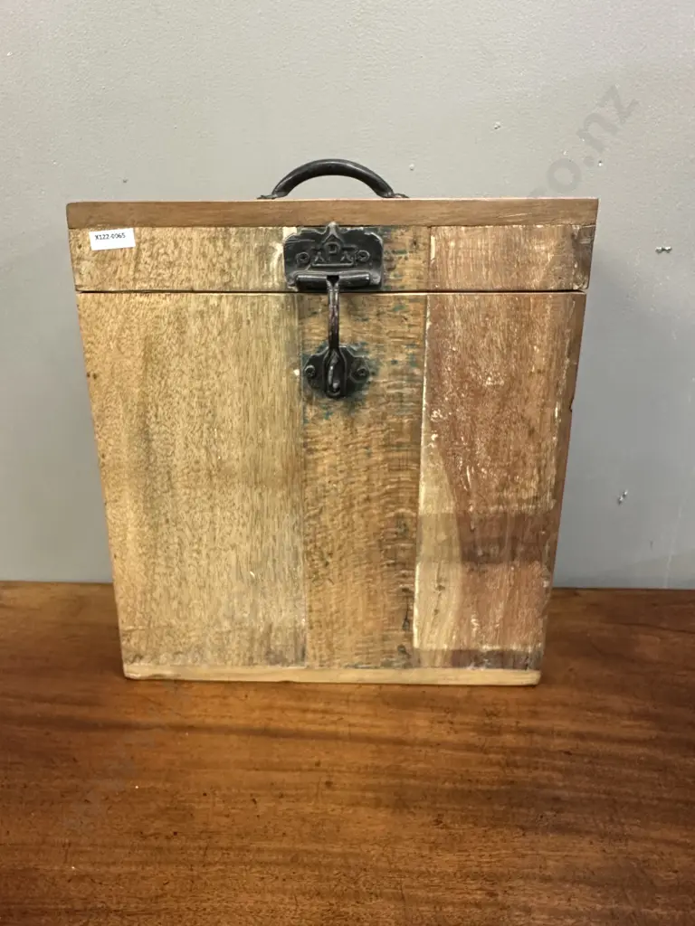 Vintage Recycled Wood 3 Bottle Wine Box. H44 W37 D13.5cm Image 1++