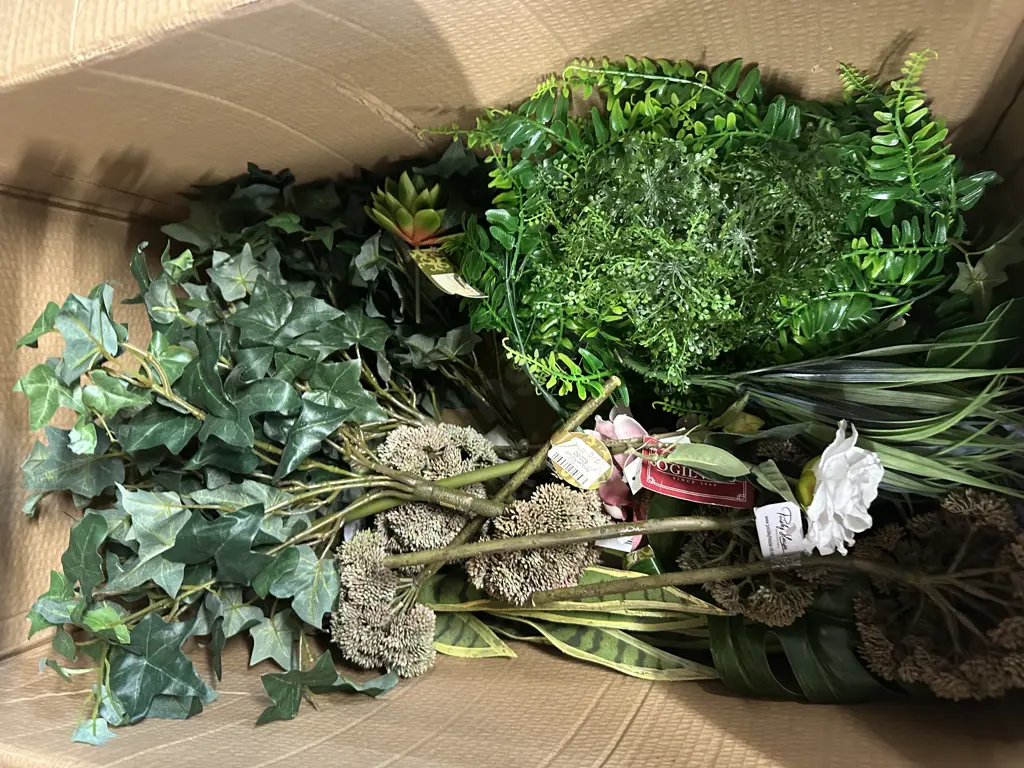 Faux Flowers & Greenery Image 1++