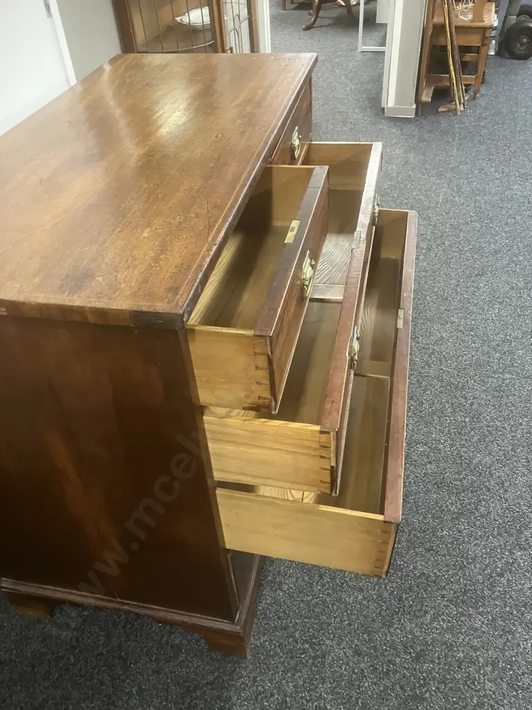 Antique Georgian Chest of Drawers, 2 Short Over 3 Graduating. H93 W109 D54cm Image 1++