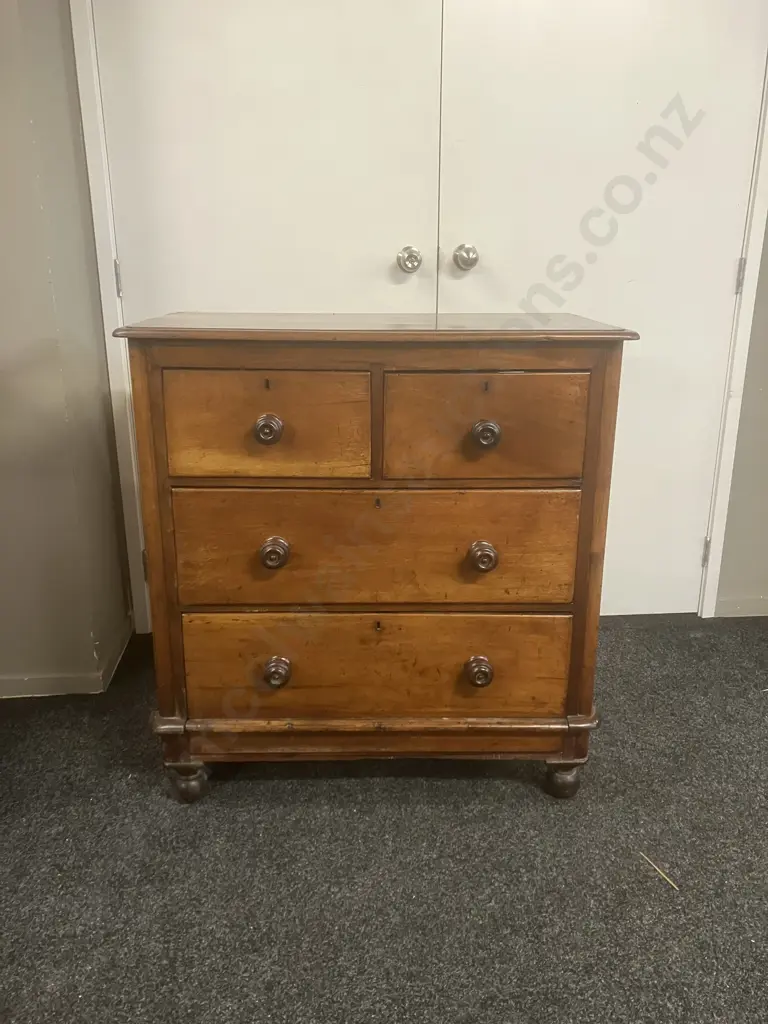 English Antique Chest of Drawers. H96 W91 D45cm Image 1++