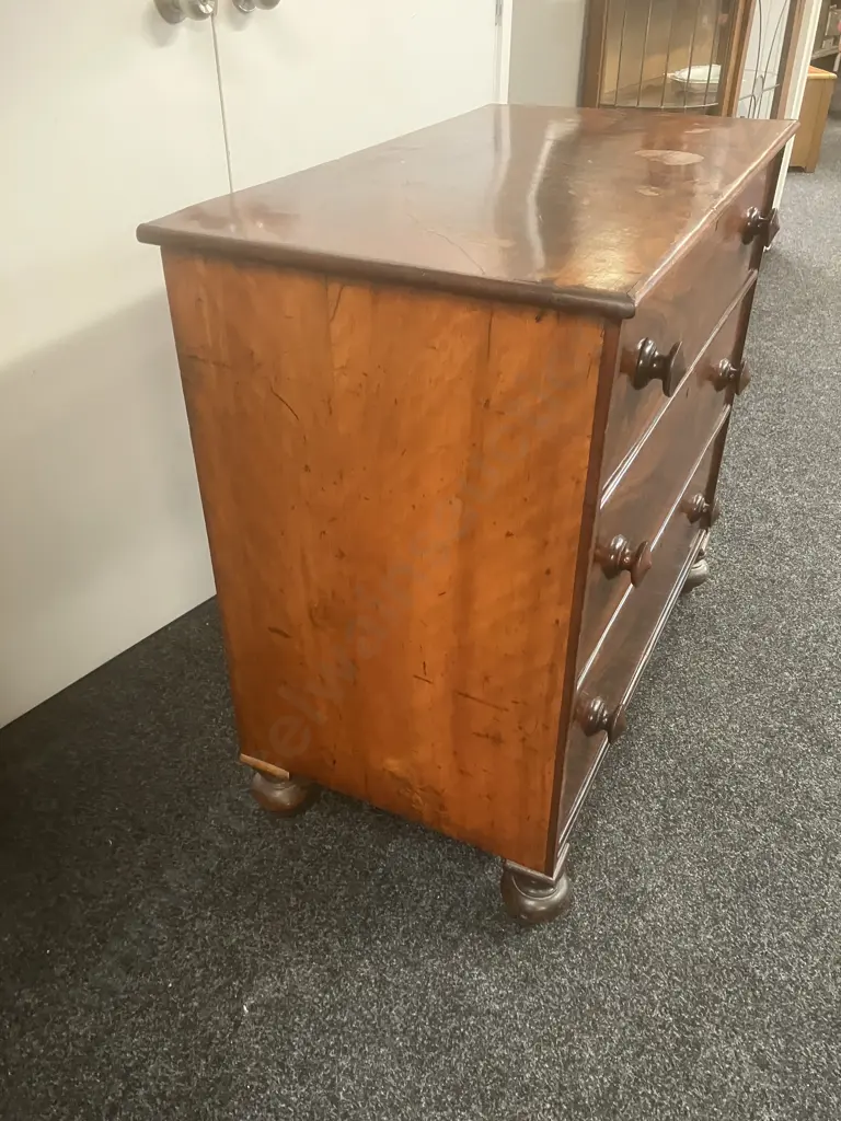 Antique Edwardian Mahogany Chest of 3 Drawers. H89 W94 D52cm Image 1++