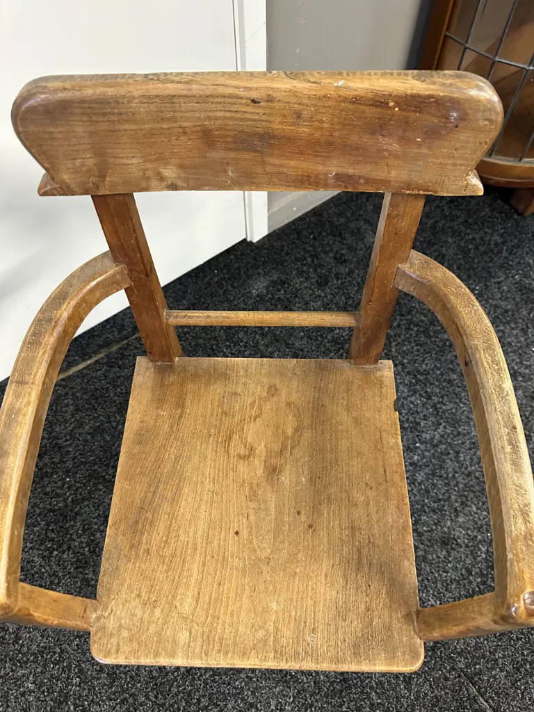 Antique Armed Childrens Chair Image 1++