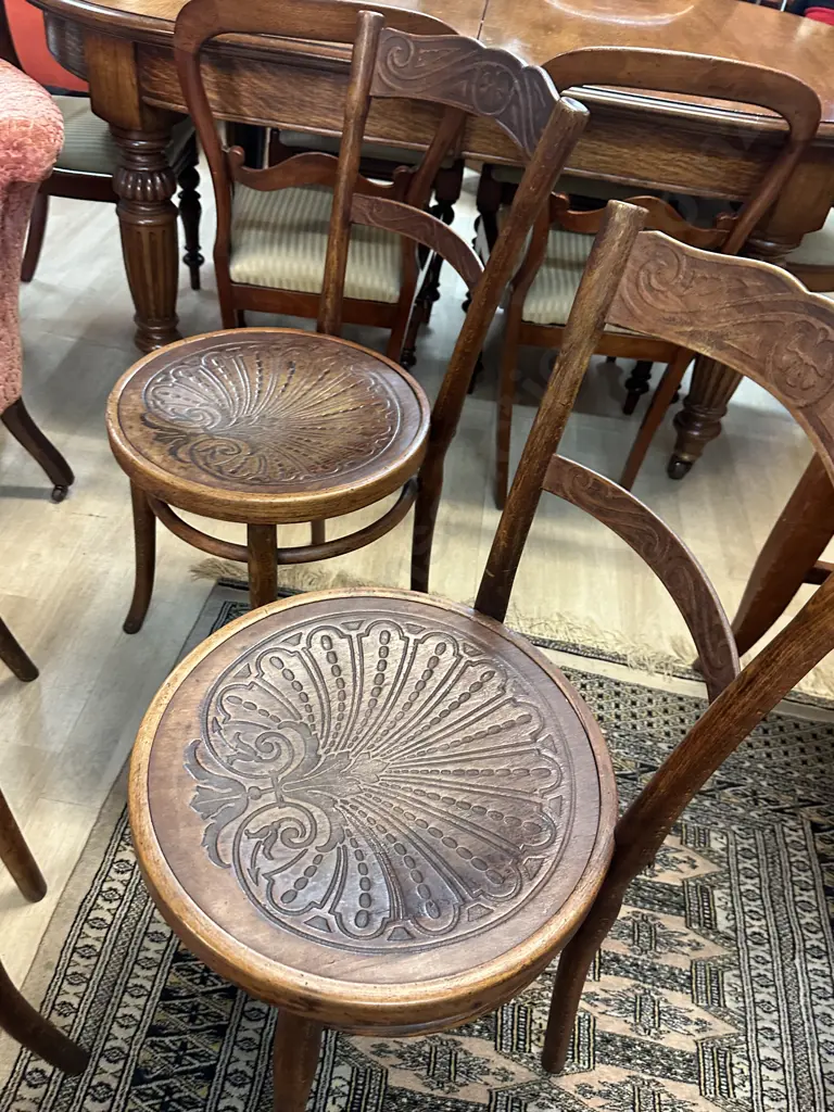 Set Of Four Art Nouveau Bistro Bentwood Chairs Image 1++
