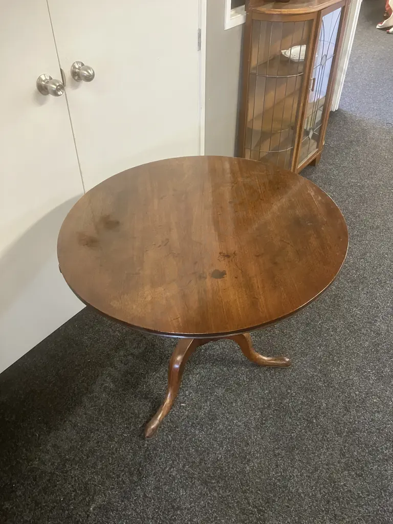 Antique Georgian Oak Tilt Top Tripod Table Image 1++