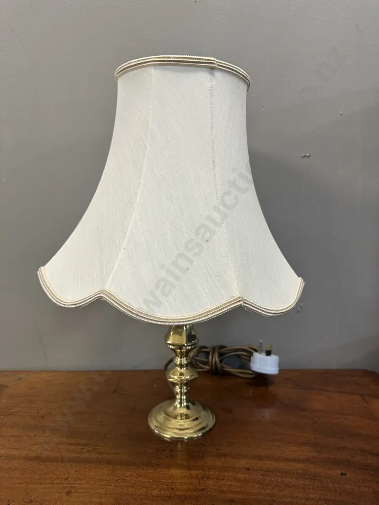 BHS Lighting Vintage Table Lamp Brass Base & Cream Shade H44cm. Image 1++