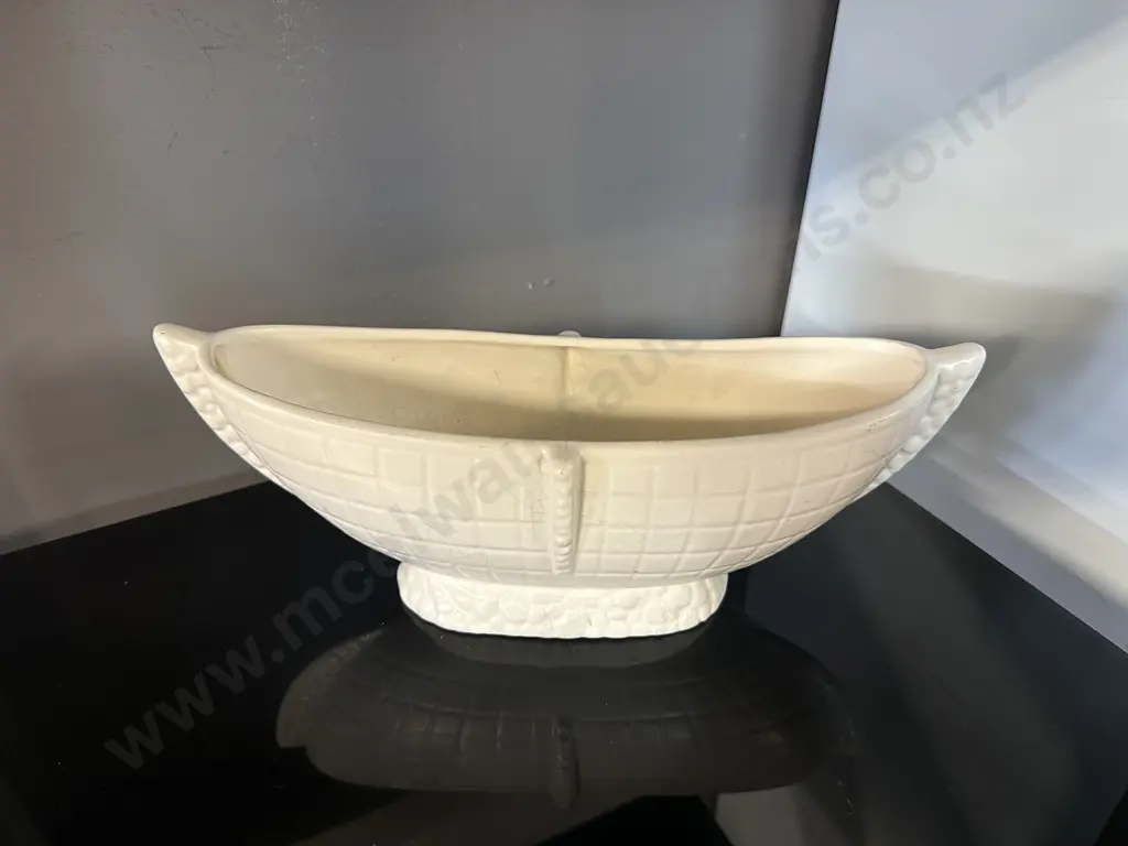 Crown Lynn Boat Shaped Vase H12,W29,D10cm. Image 1++