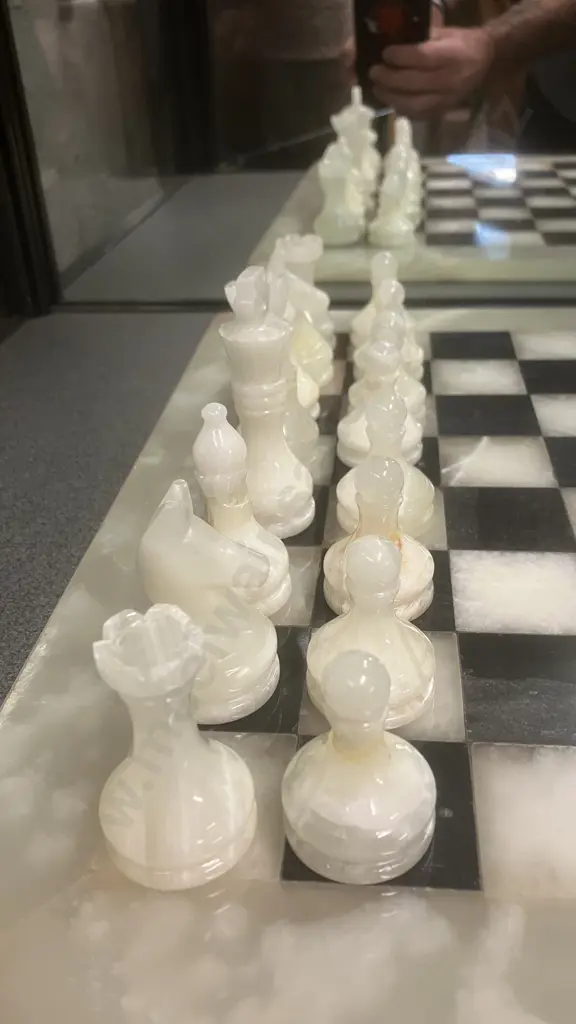 Handmade Vintage Black Onyx Marble Chess Set With Lined Storage Case, 8.5cm King, 40cm Chess Board (As Found Condition) Image 1++