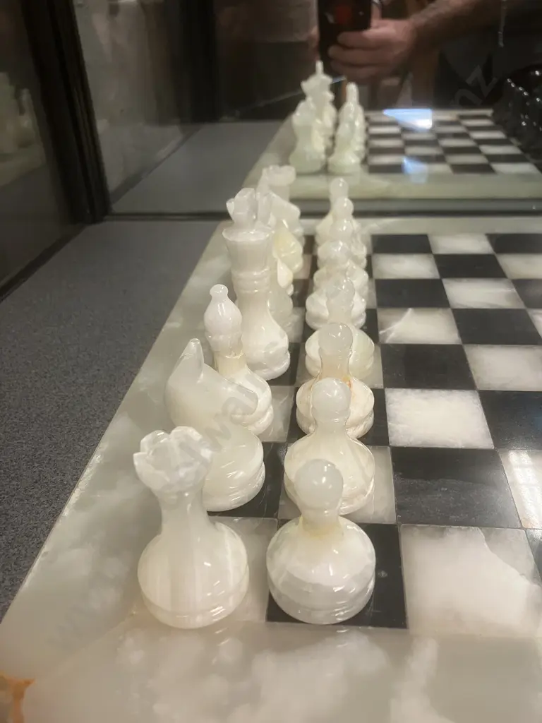 Handmade Vintage Black Onyx Marble Chess Set With Lined Storage Case, 8.5cm King, 40cm Chess Board (As Found Condition) Image 1++