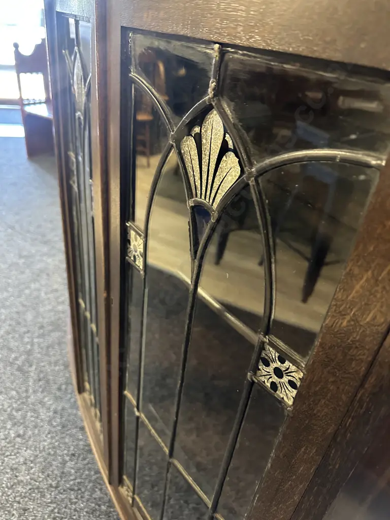 Art Nouveau Oak China Lead Light Display Cabinet. Two Door, Clear Textured Glass With Dark Blue Motifs. H123,W 98,D38cm. Image 1++