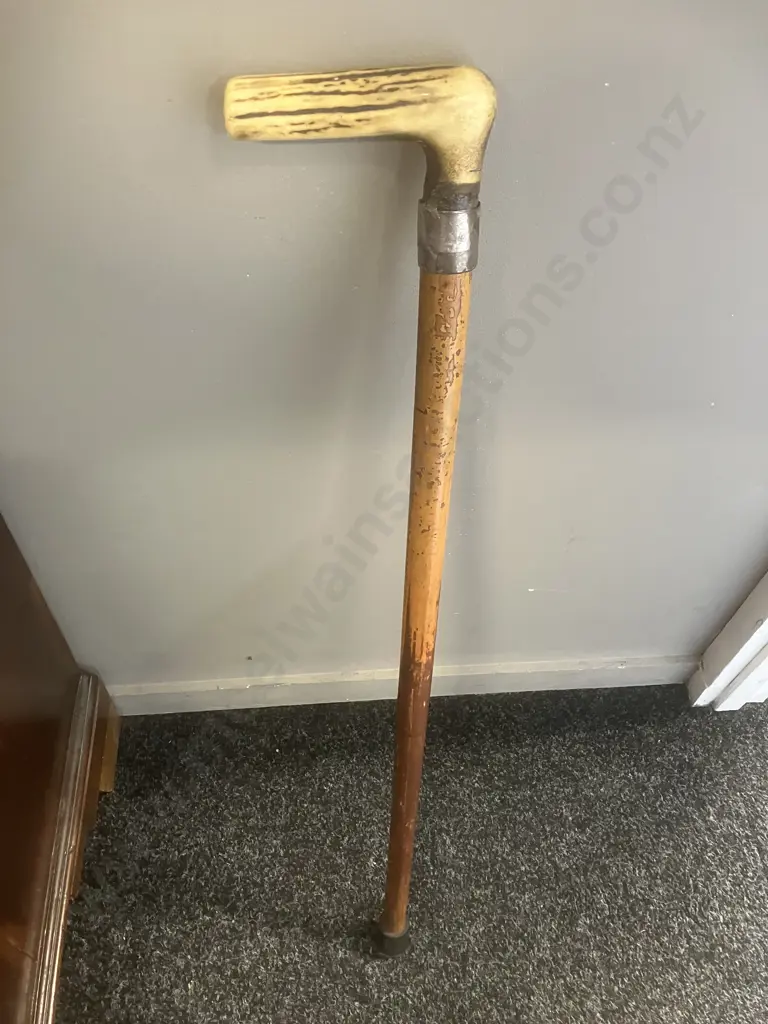 Vintage Wooden Walking Stick With Antler Handle. 79cm Image 1++