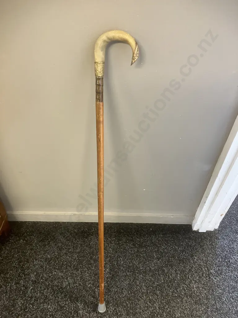 Antique Horn Handle Walking Cane With Ornate Gilt Metal Collar & Crown. Image 1++