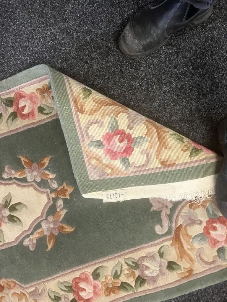 Woollen Floor Rug - 76cm x 176cm Image 1++