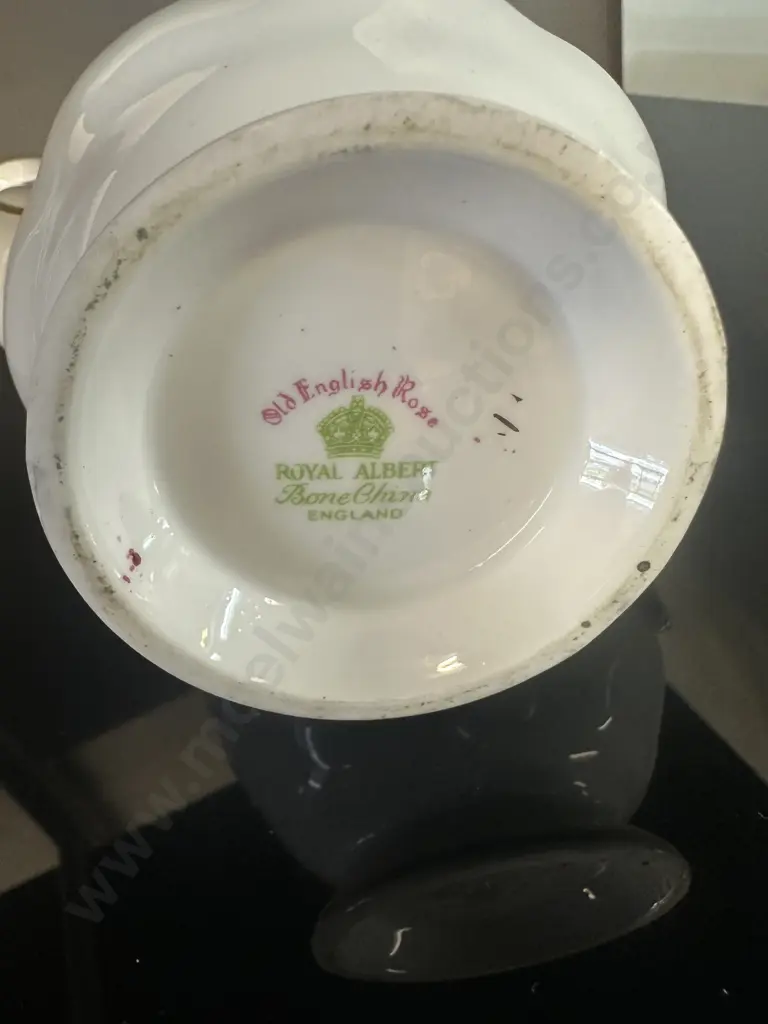 Royal Albert 'Old English Rose' Coffee Pot H18cm. Image 1++