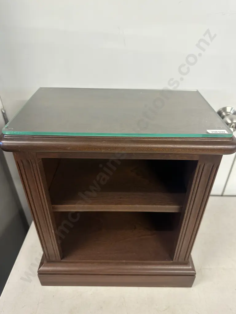 Small Mahogany Two Tier Shelf Unit With Glass Protector Top H47,W40,D23cm. Image 1++