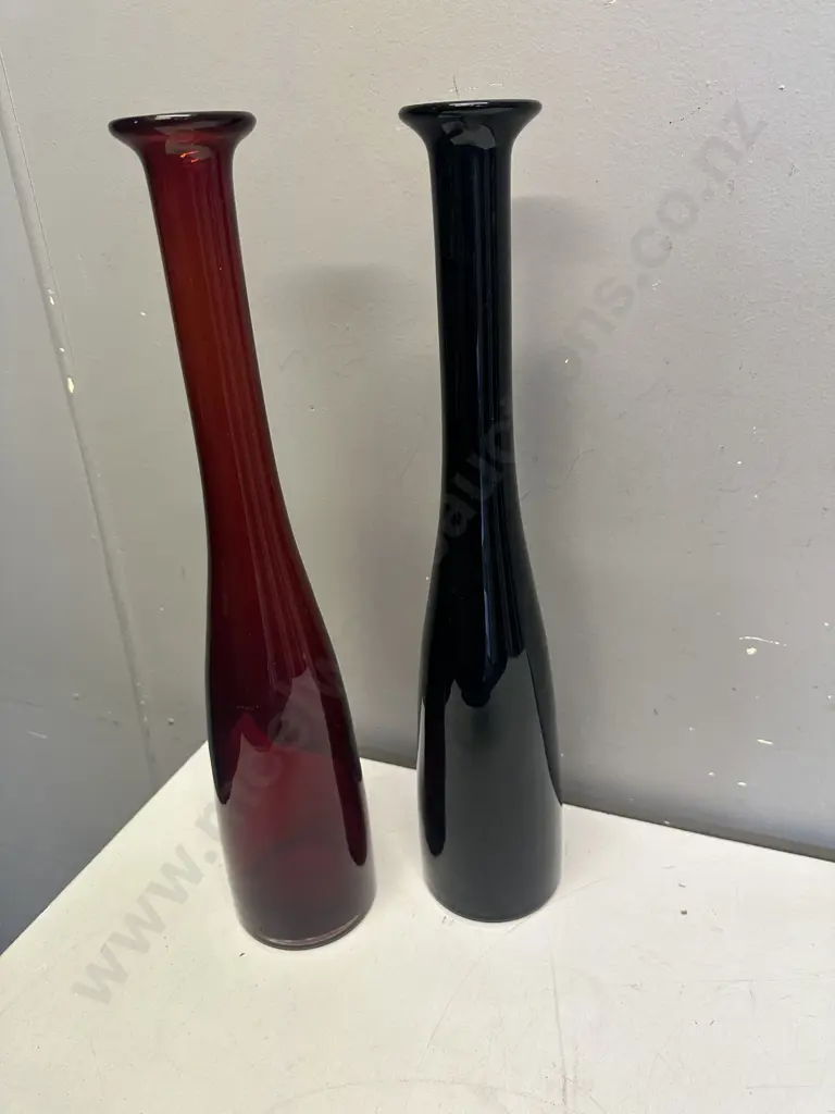 Red & Black Clear Base Tall Vases H46cm. Image 1++