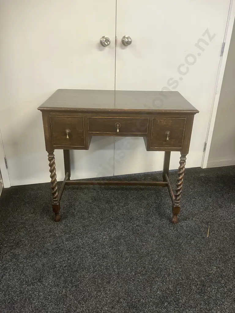 Antique Jacobean Style Oak Sie Table, 3 Drawers. H75.5 W83 D49.5cm Image 1++
