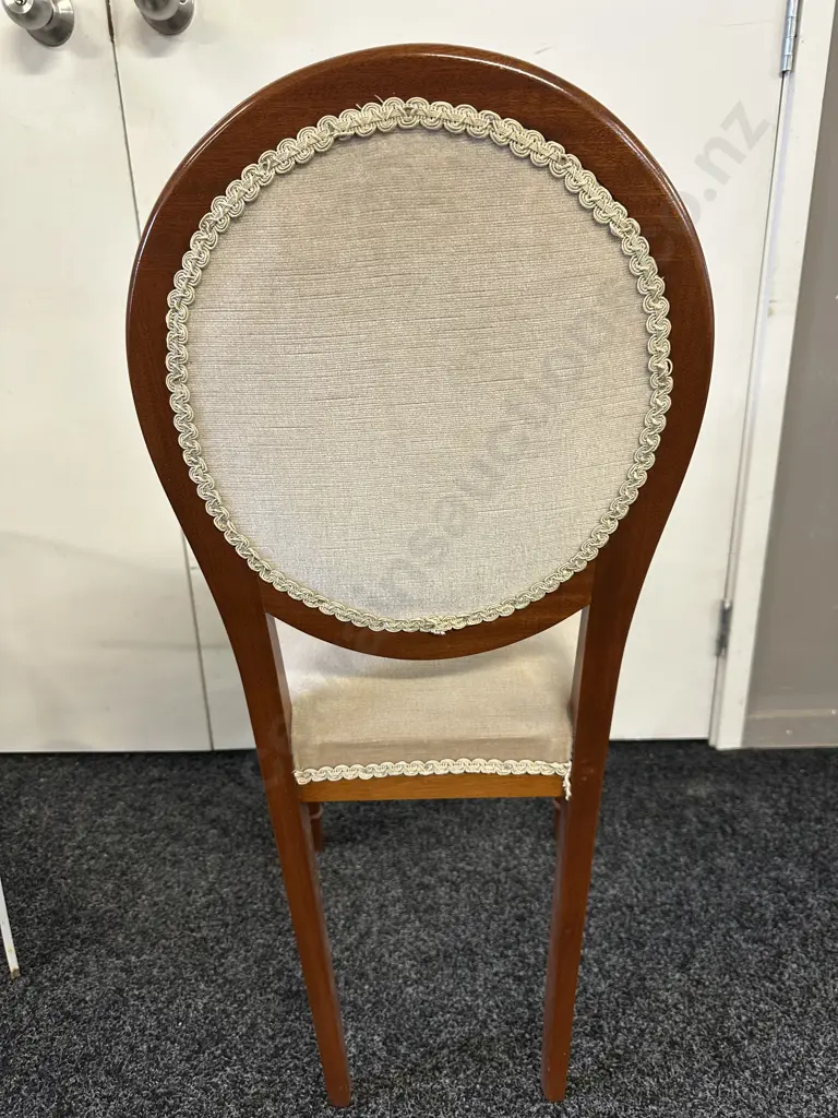 VintageButton Backed Mahogany Framed Bedroom Chair Image 1++