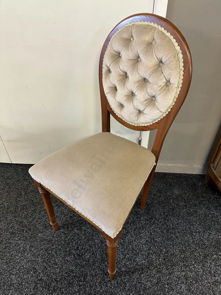 VintageButton Backed Mahogany Framed Bedroom Chair Image 1++