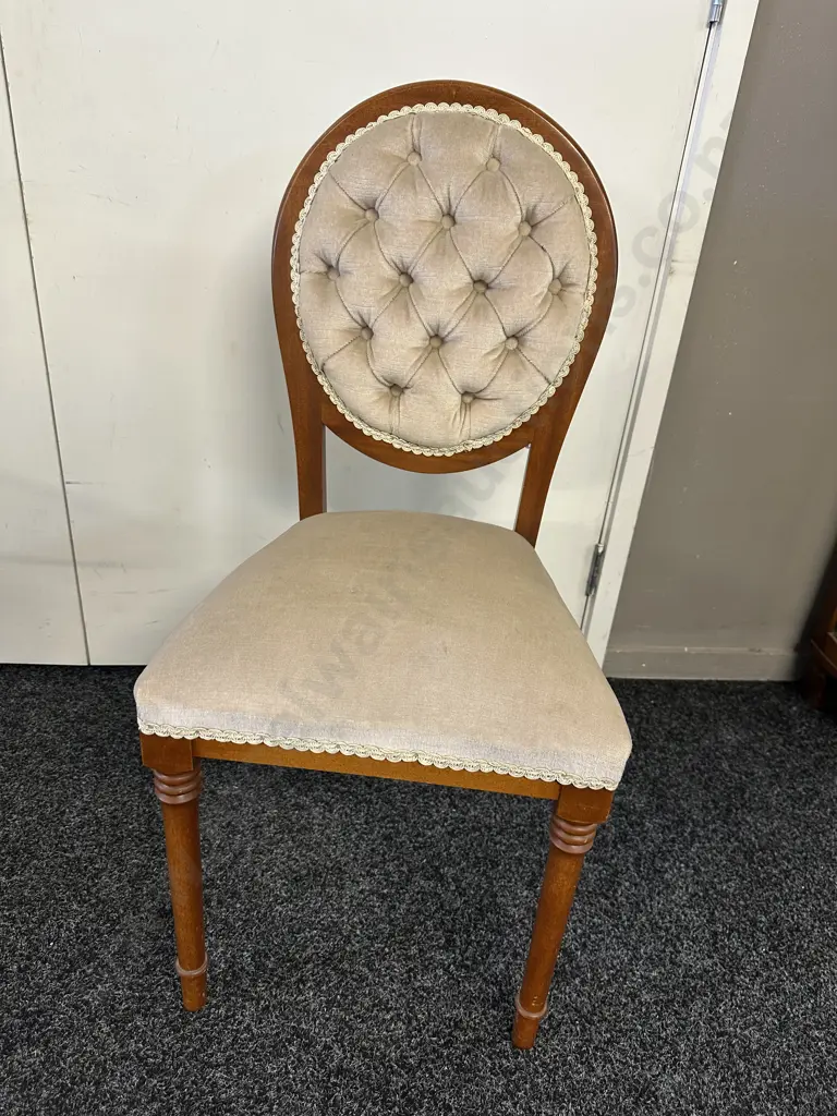VintageButton Backed Mahogany Framed Bedroom Chair Image 1++