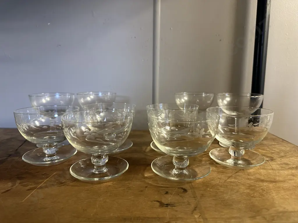 Crystal Glasses Including Footed Image 1++