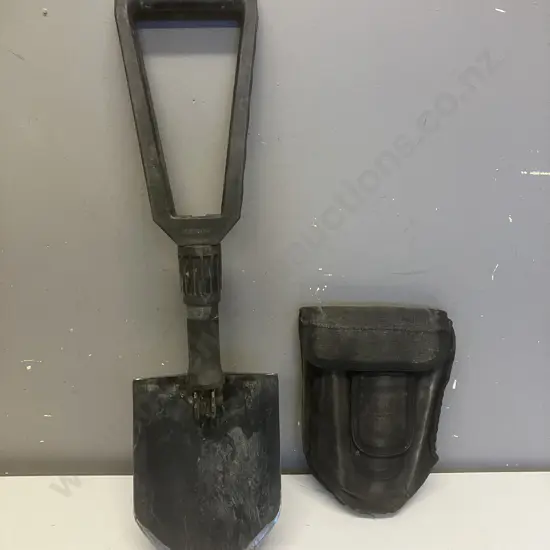 Fiskars Foldable Shovel With Cordura Pouch With Belt Loops