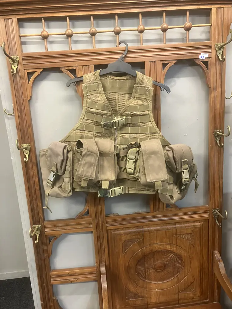 Vintage NZDF Molle Tactical Vest (2010 Motorsport Apparel) Image 1++