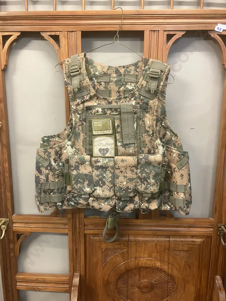 Molle Strike Plate Carrier Tactical Vest With NZ Army 1st Brigade Velcro Patch Image 1++