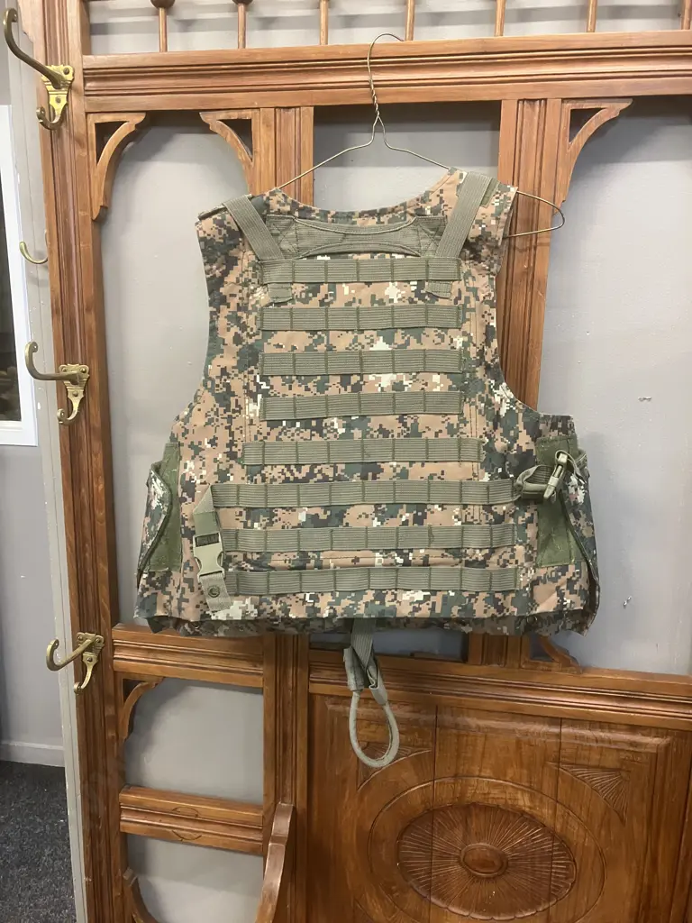 Molle Strike Plate Carrier Tactical Vest With NZ Army 1st Brigade Velcro Patch Image 1++