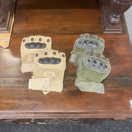 Oakley Fingerless Gloves x 2 Pair