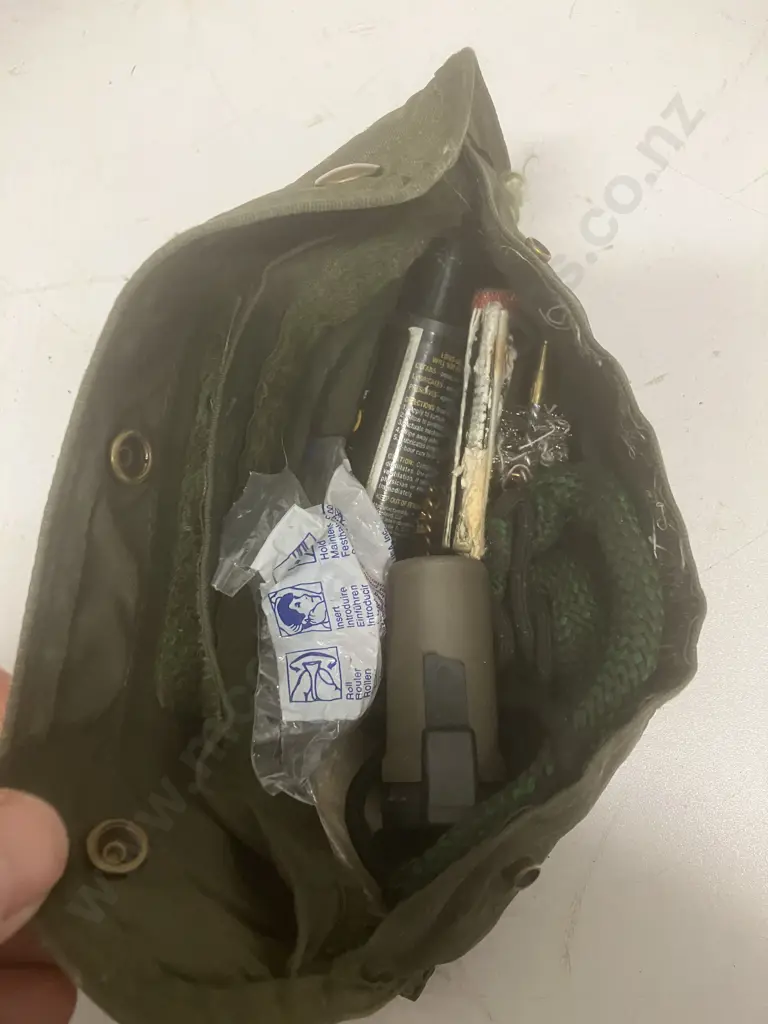 Four Cleaning Kit Pouches With Assorted Contents Image 1++