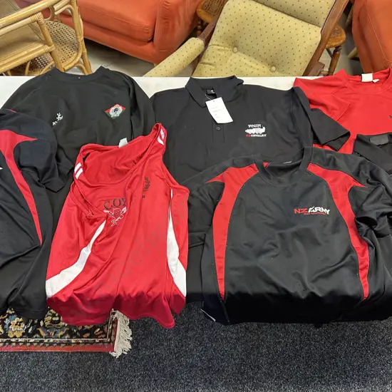 Selection Of Royal New Zealand Army Infantry Clothing