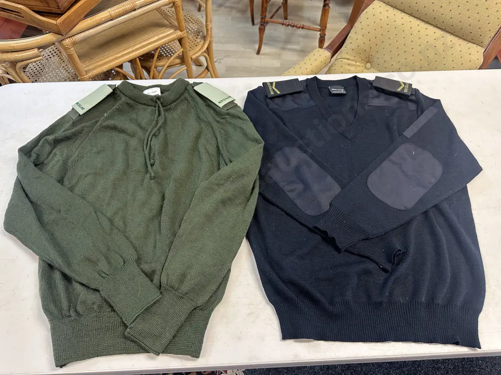 New Zealand Force Jumpers Green/Navy Size 92 & Large Image 1++