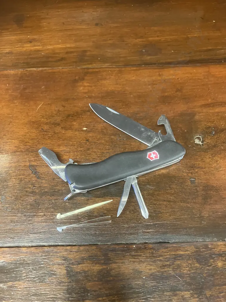 Victorinox Centurion Swiss Army Knife - 111mm, Liner-Locking (Black) Discontinued Image 1++