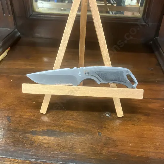 Rare Discontinued Gerber Basic Fixed Blade Knife (3.3" Serrated)