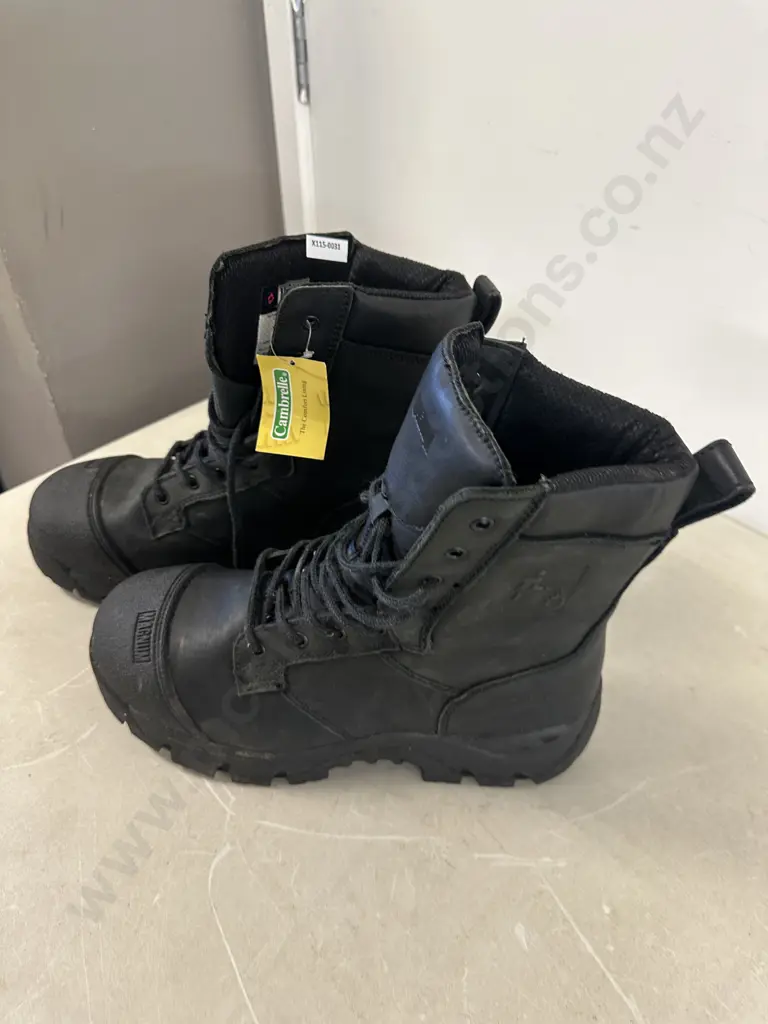 Pair Of New Black Magnum Fire Shield Scuff Boots Size UK 10 Image 1++