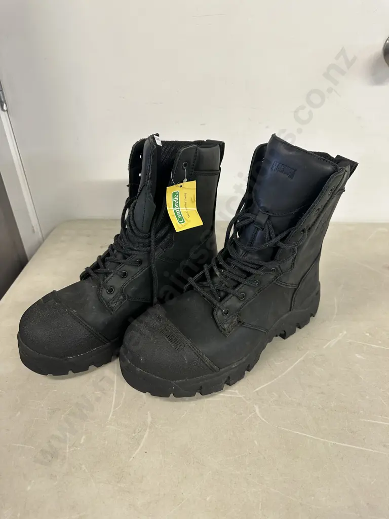 Pair Of New Black Magnum Fire Shield Scuff Boots Size UK 10 Image 1++