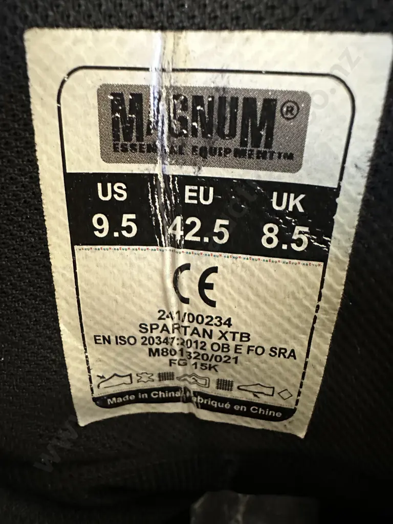 Pair Of Black Magnum Spartan XTB Boots Size UK 8.5 Image 1++