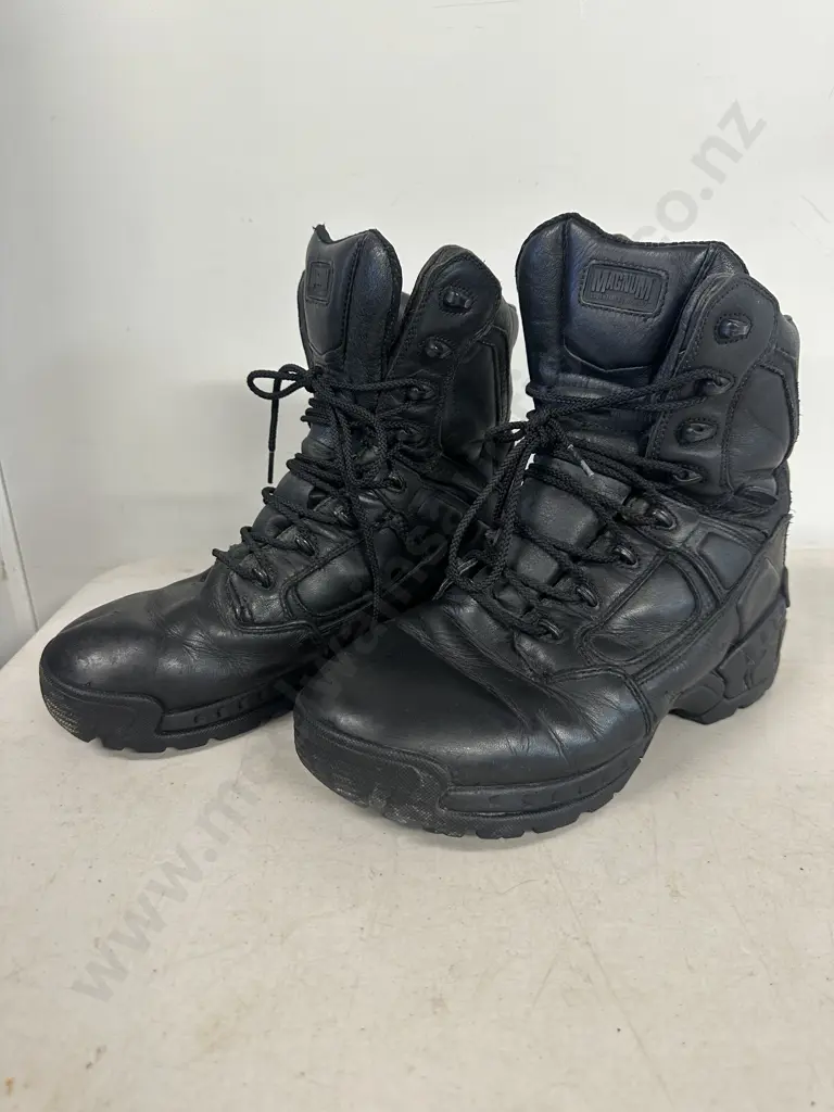 Pair Of Black Magnum Elite Force Boots Size UK 8.5 Image 1++