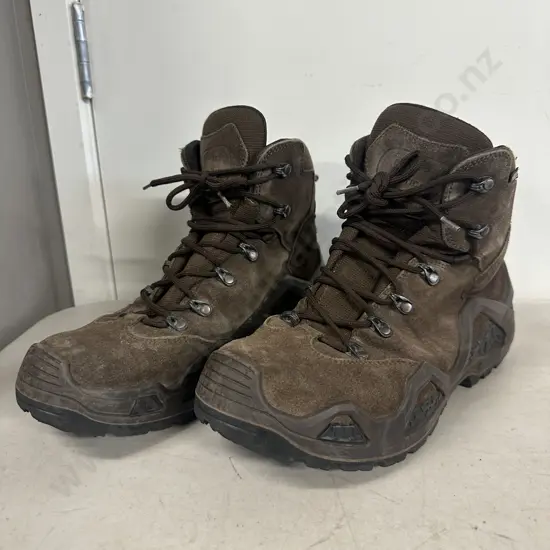 Pair Of Brown Gore-Tex lowa Tactical Boots Size UK 9.5