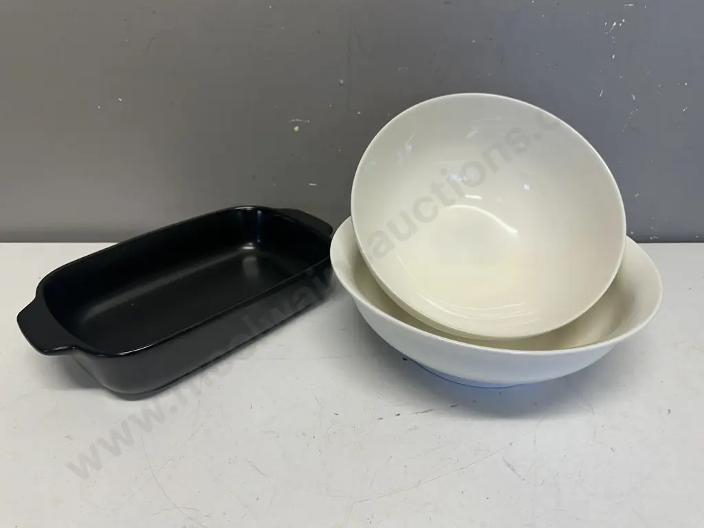 Kitchen Aid Rectangular Bakeware Dish, Jamie Oliver & Maxwell Williams Bowls Image 1++